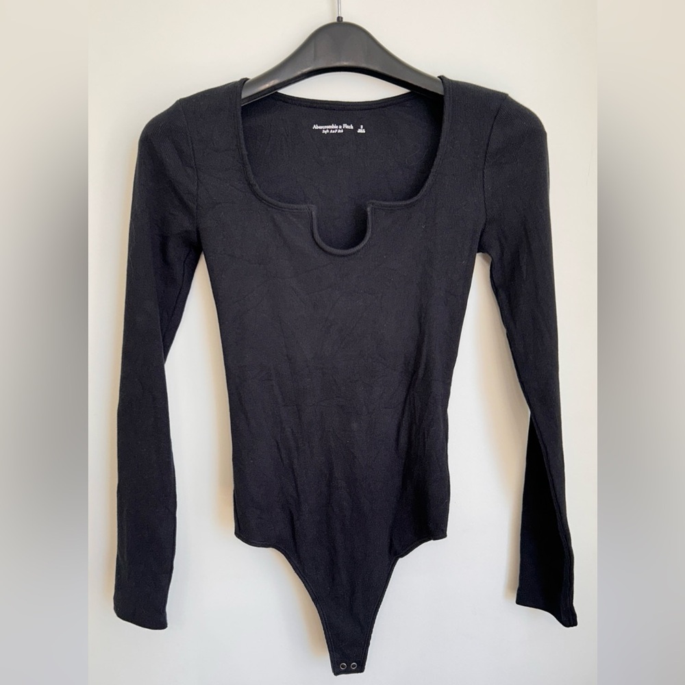 NWOT ABERCROMBIE & FITCH SCOOP NECK BODYSUIT